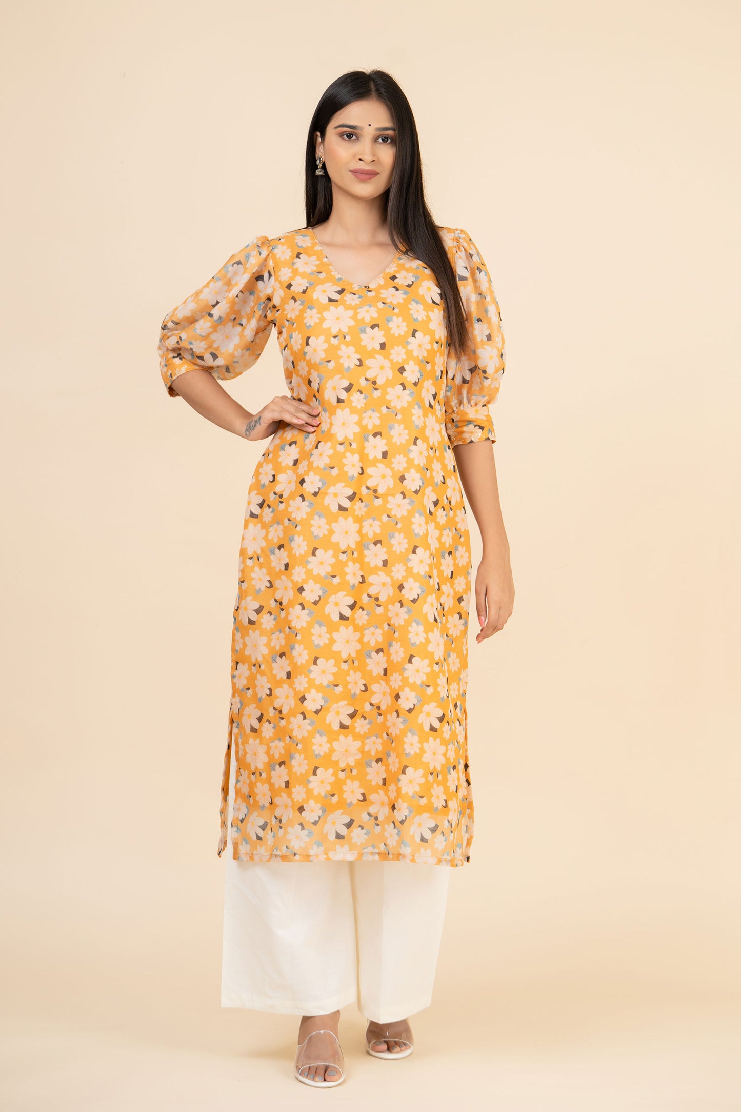 Chuemue Floral Kurta