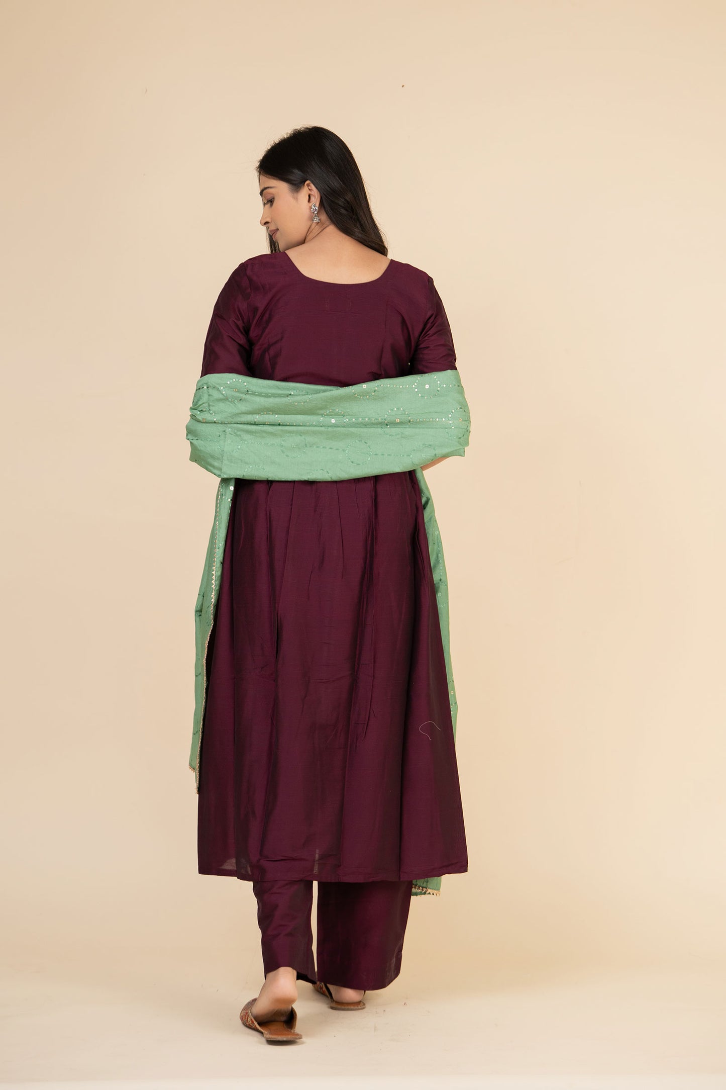 Kachnar Lace Suit Set