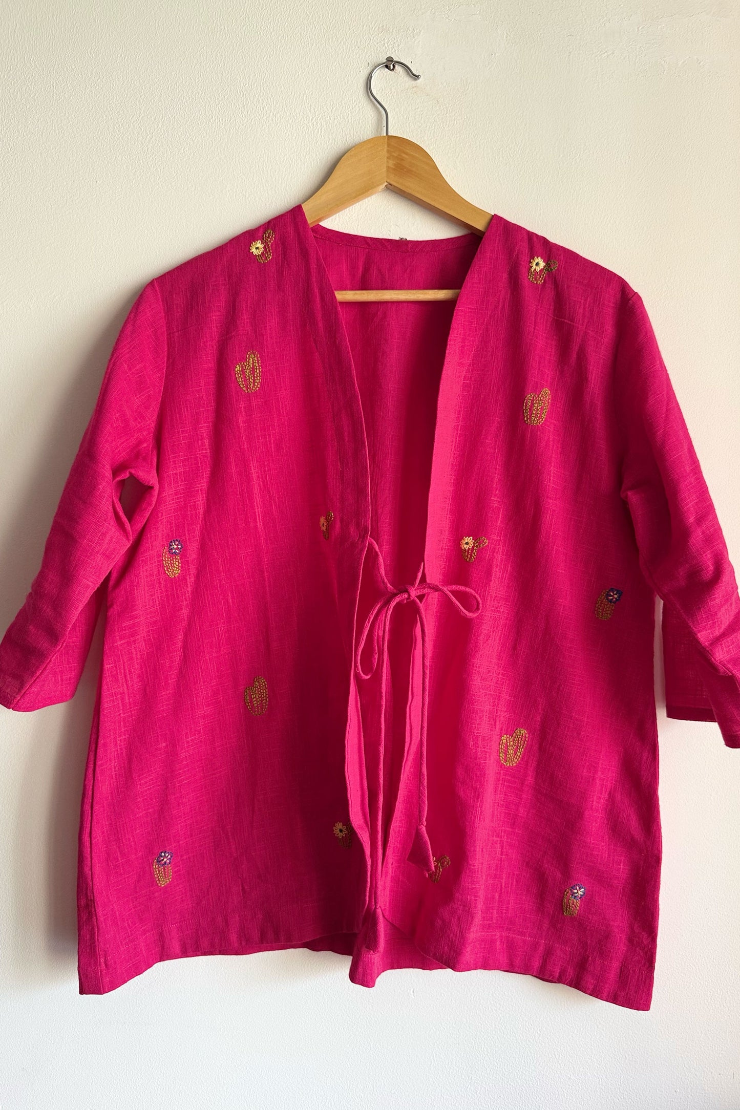 Gulaabo Cactus Shrug