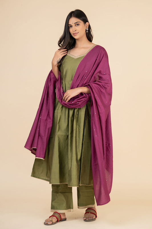 Guldaudi Lace Suit Set