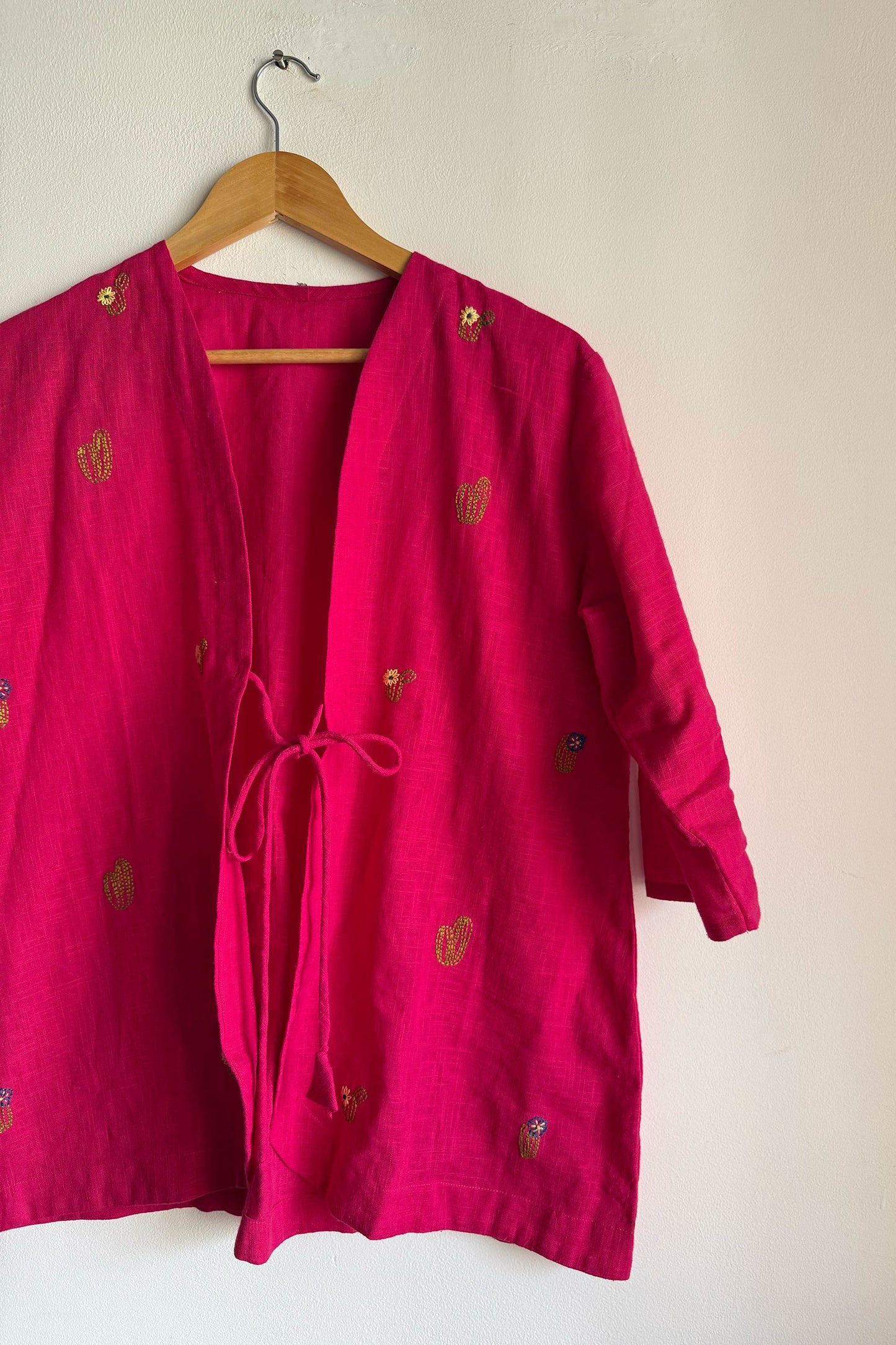 Gulaabo Cactus Shrug