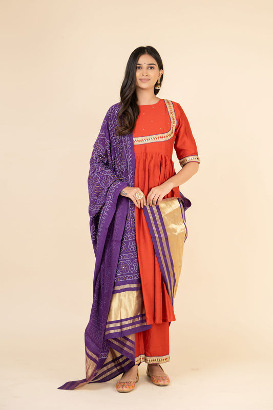 Rakt Lily Lace Suit Set