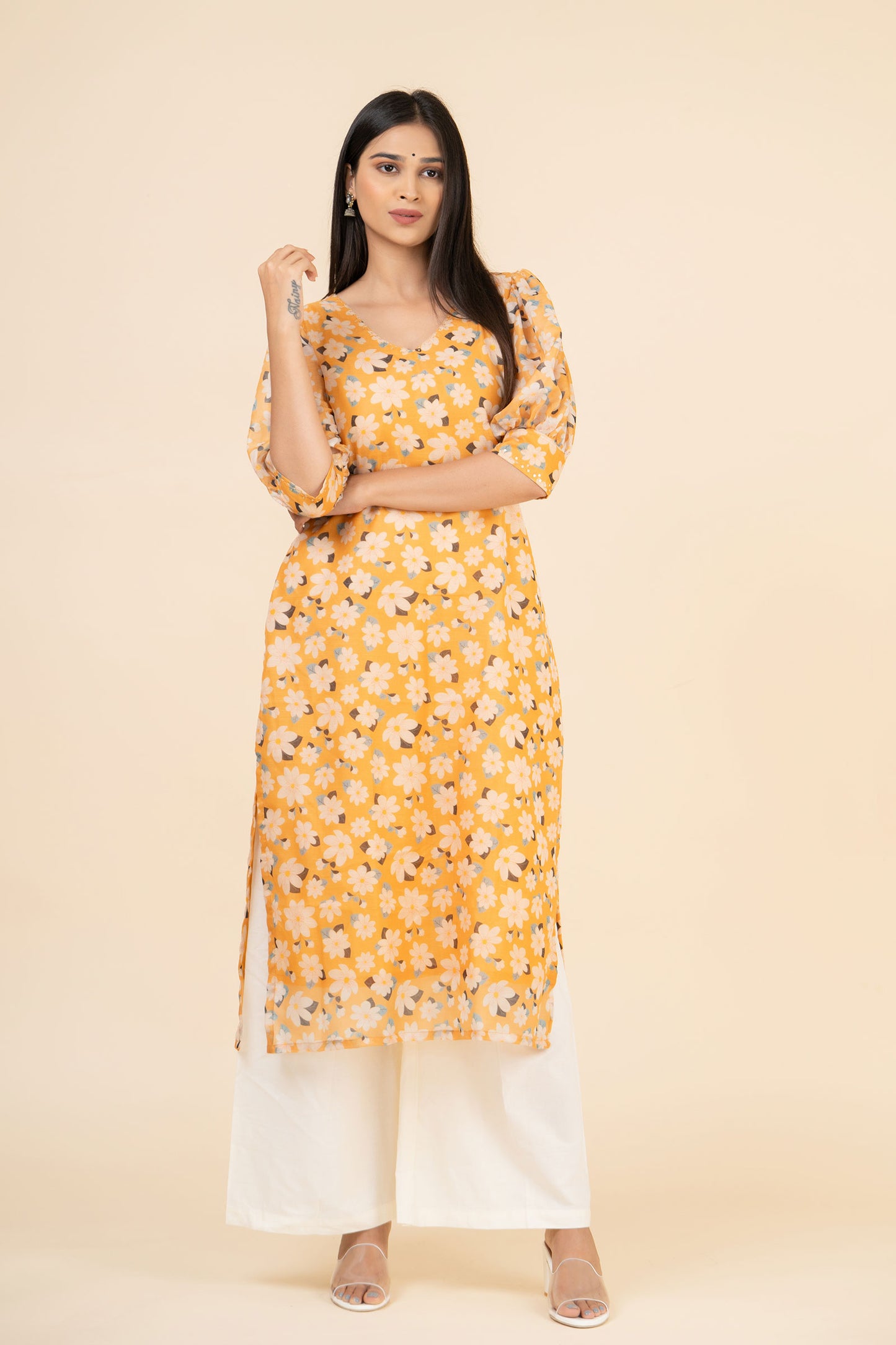 Chuemue Floral Kurta