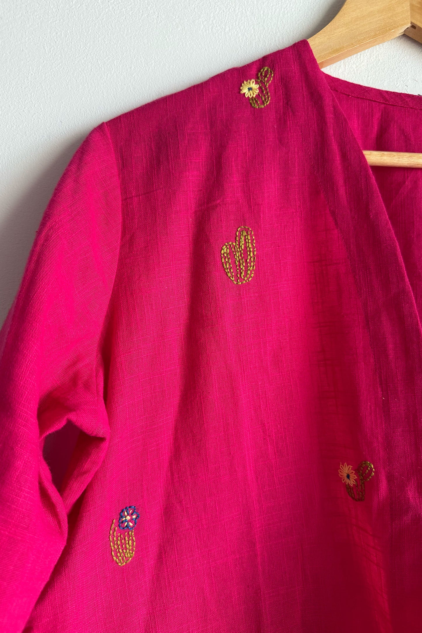 Gulaabo Cactus Shrug