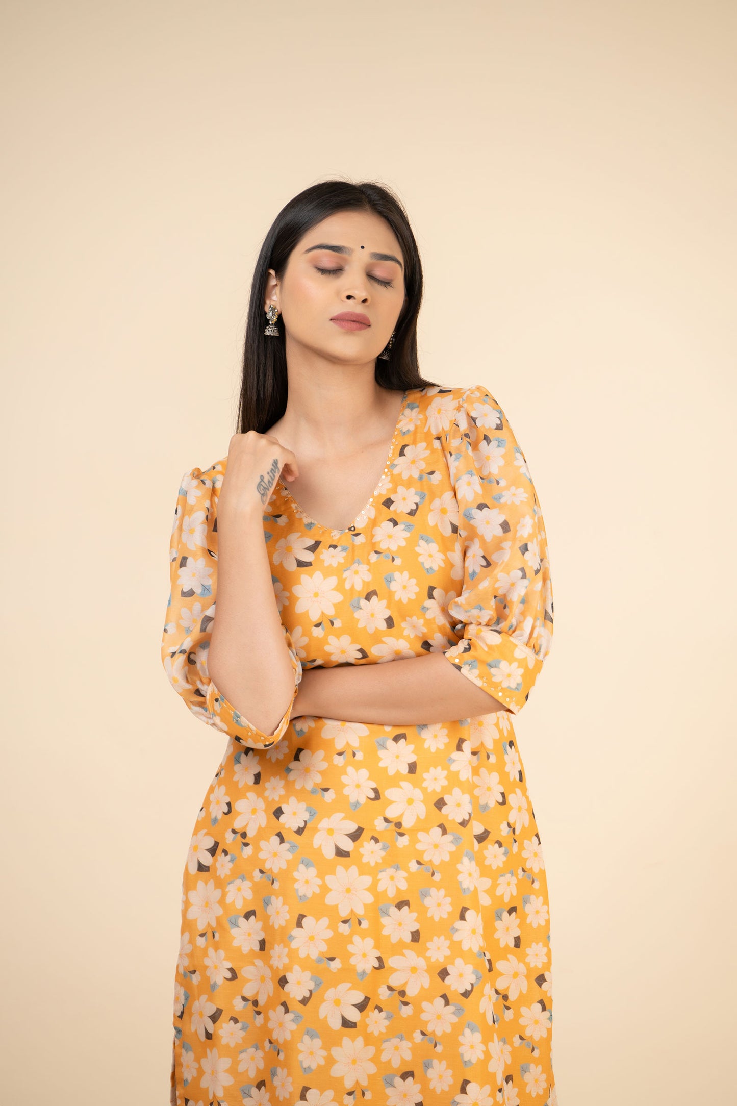 Chuemue Floral Kurta