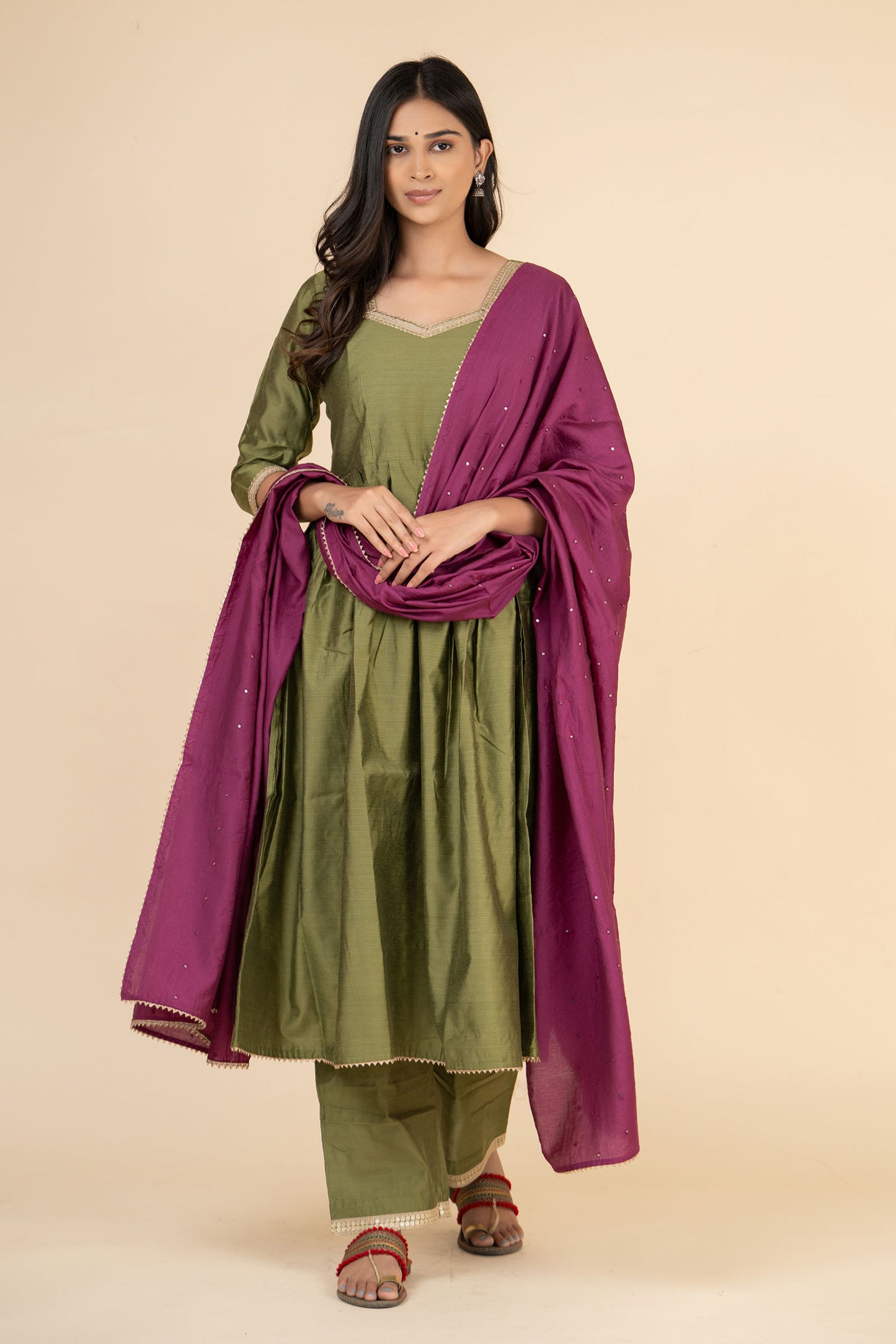 Guldaudi Lace Suit Set