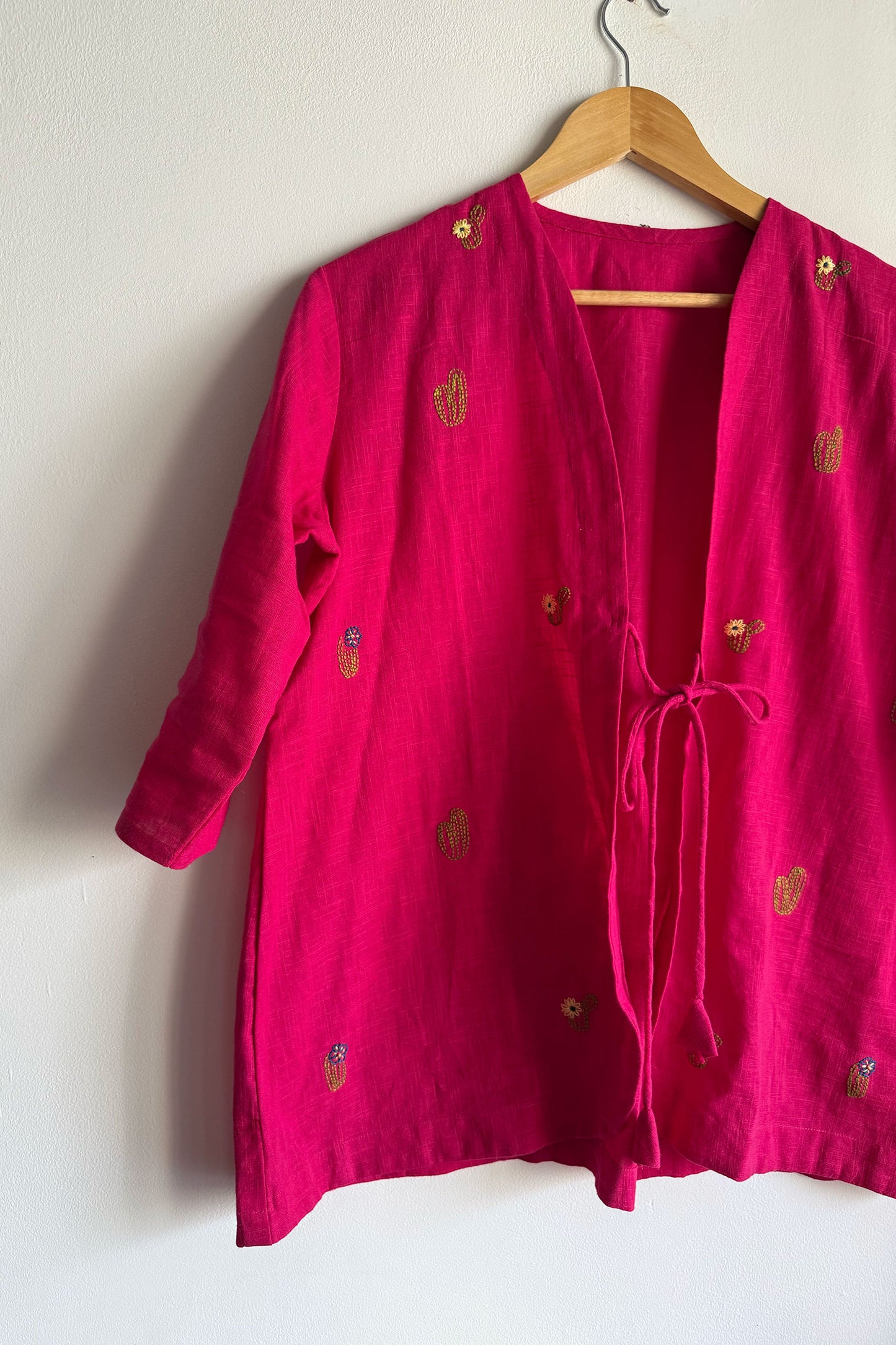 Gulaabo Cactus Shrug