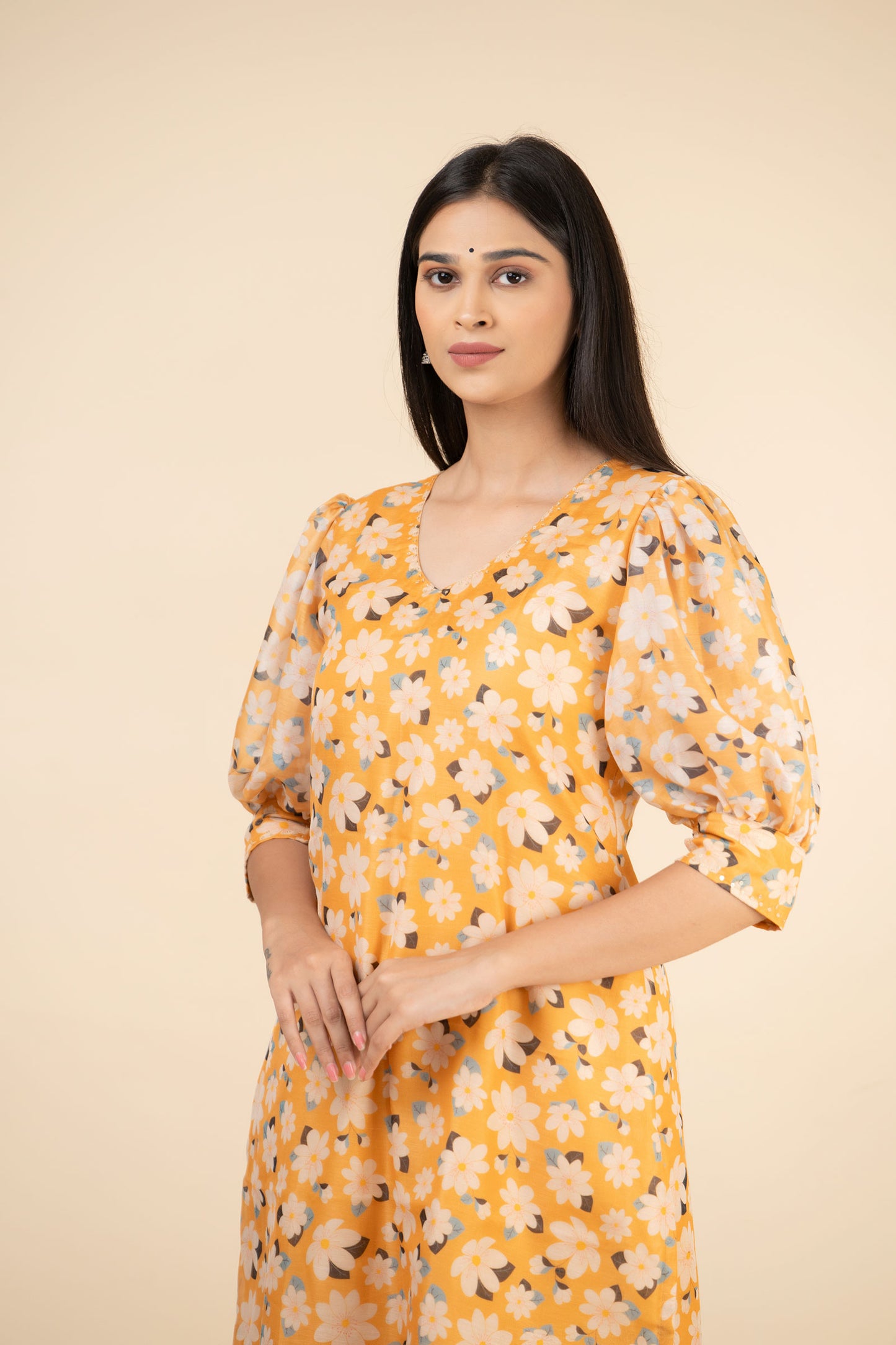 Chuemue Floral Kurta