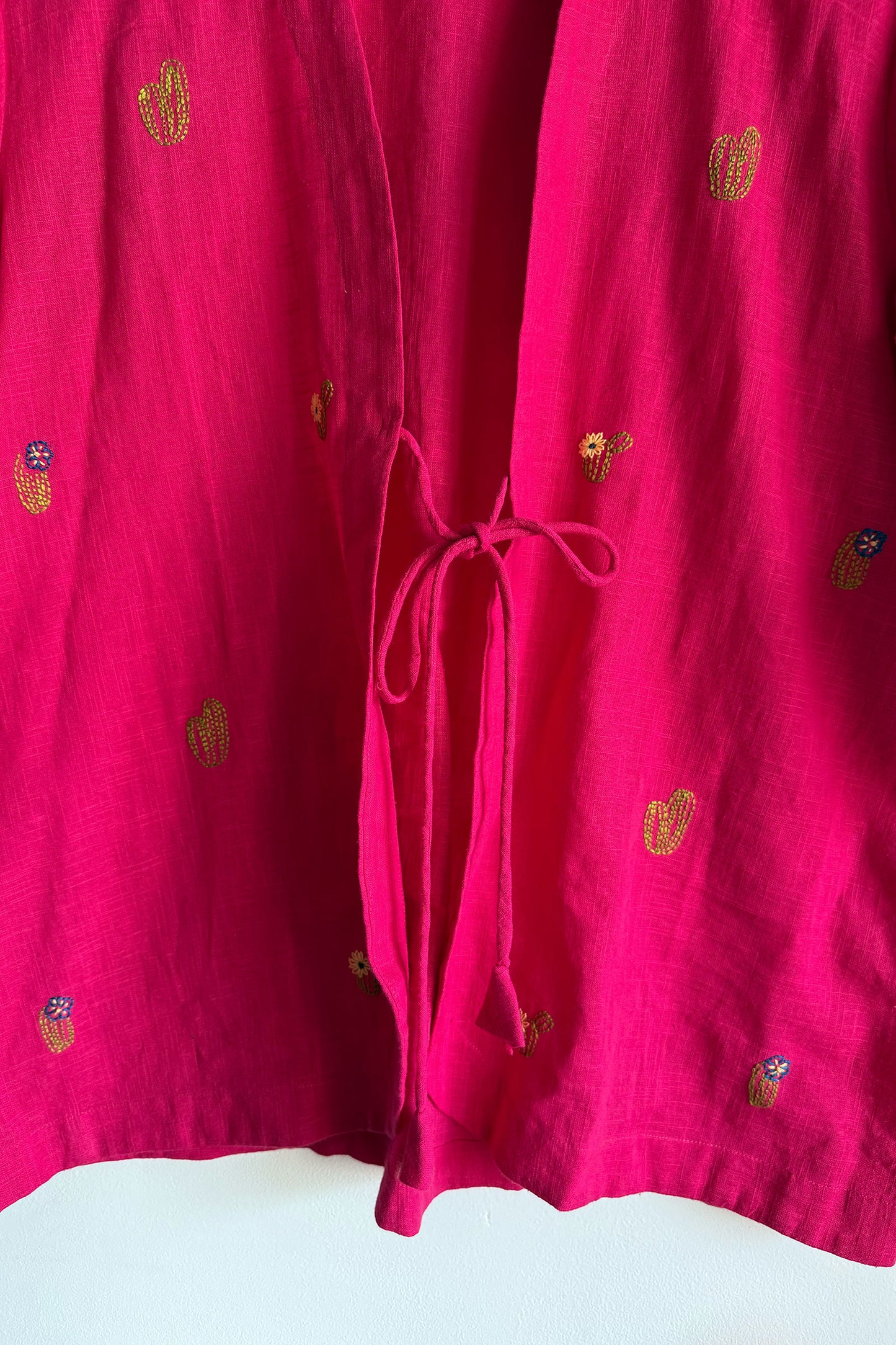 Gulaabo Cactus Shrug