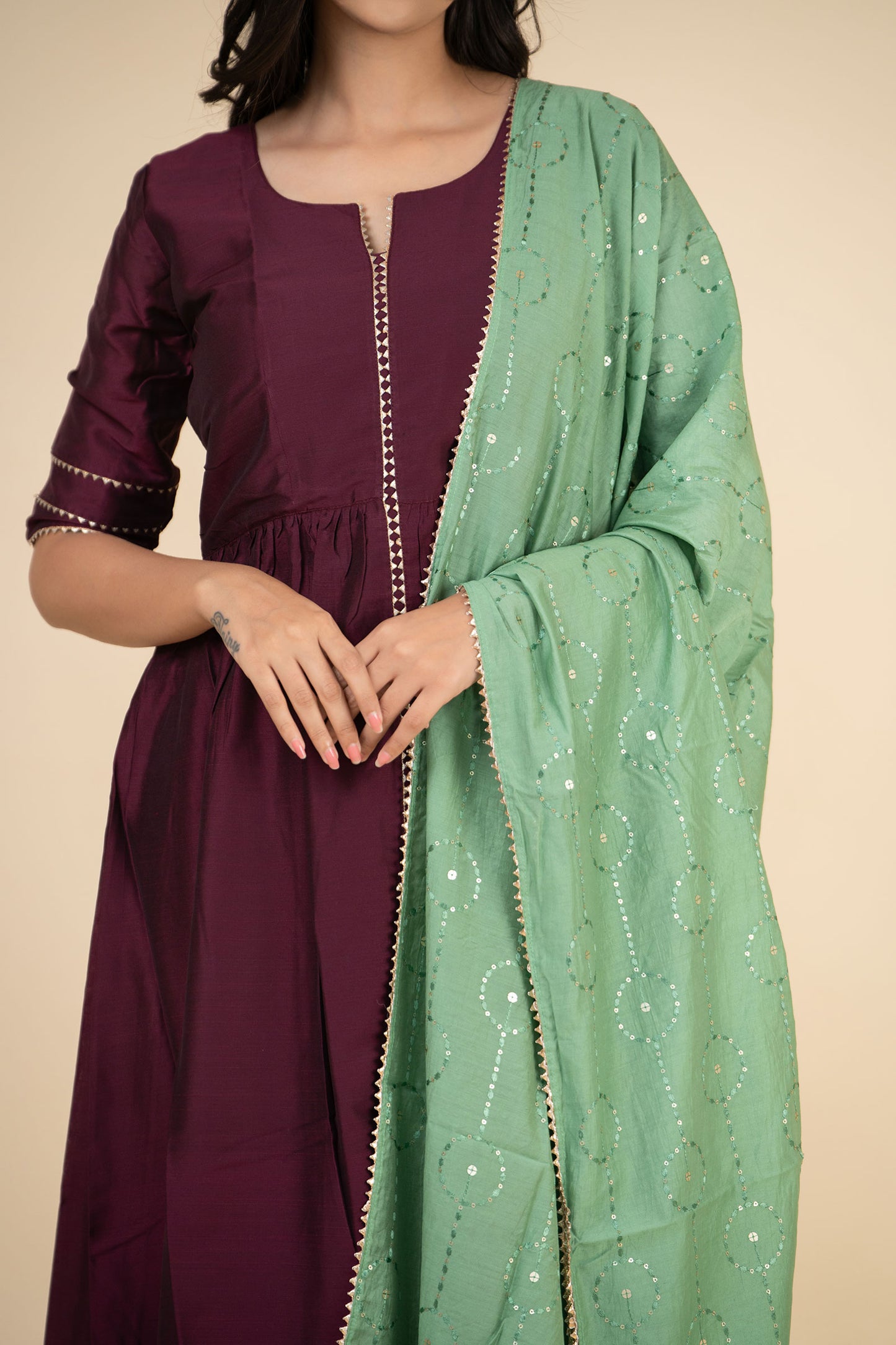 Kachnar Lace Suit Set