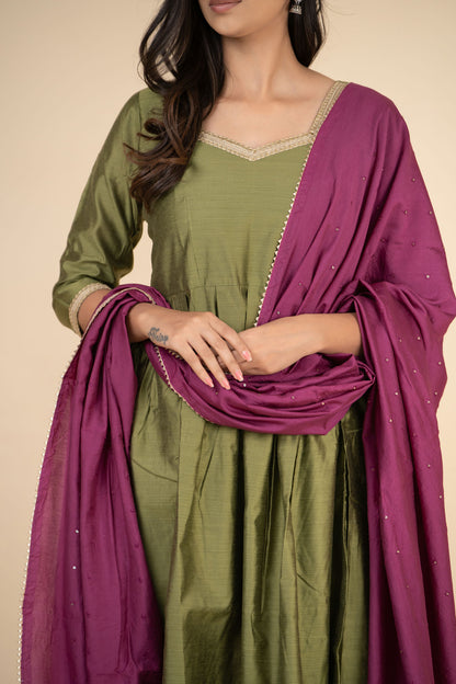 Guldaudi Lace Suit Set