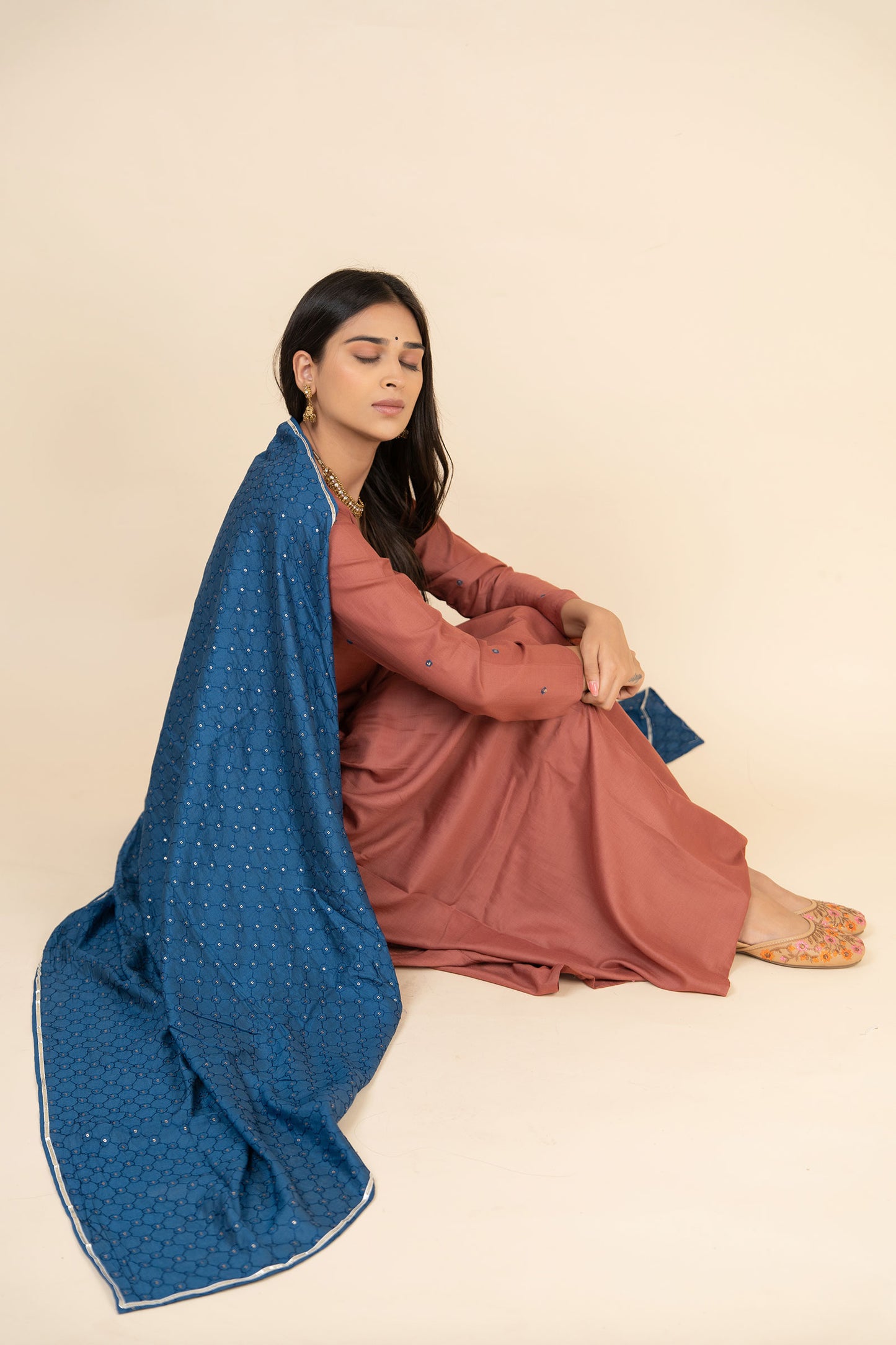 Guletura Embroidered Suit Set
