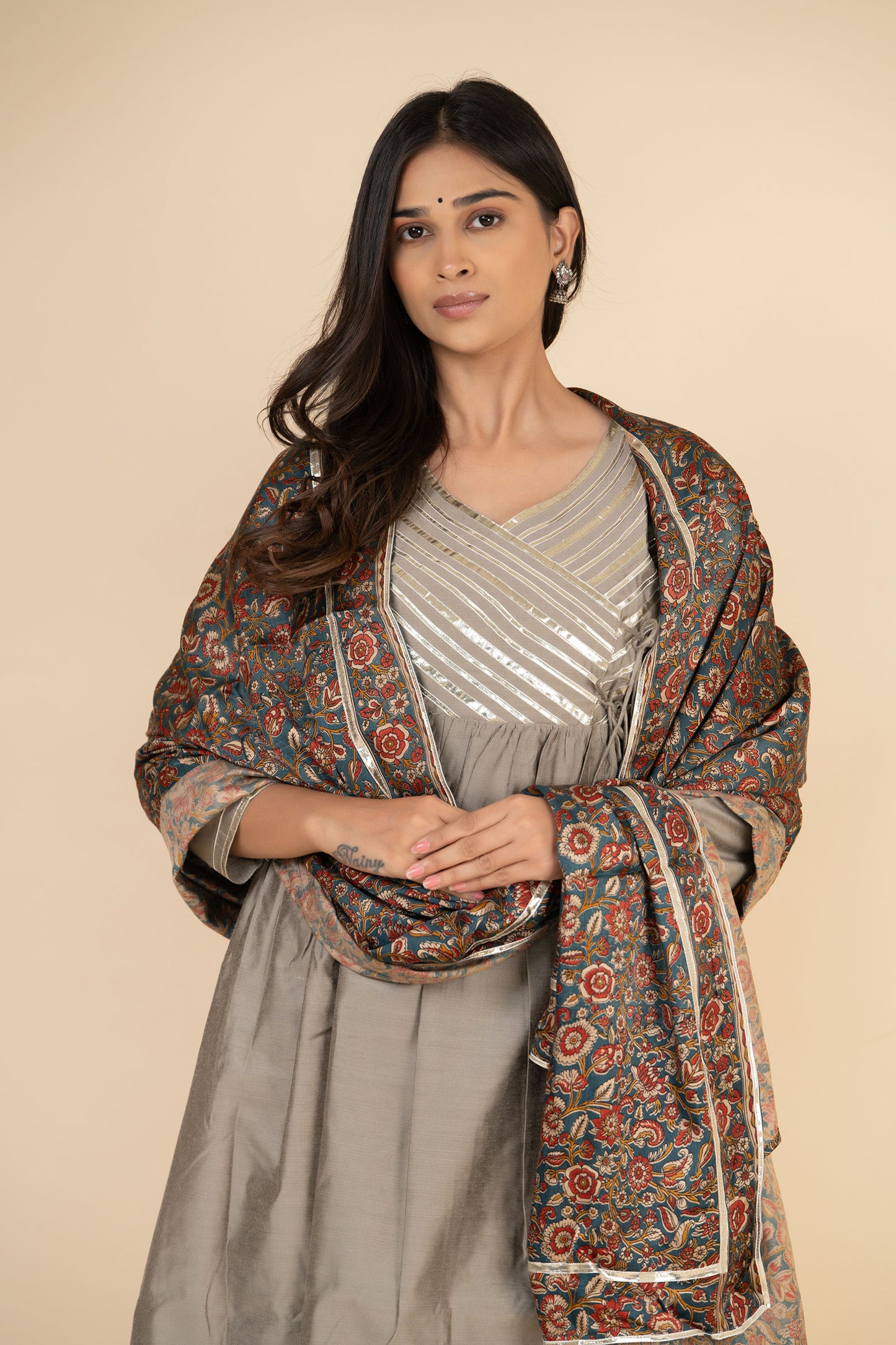 Harsingar Lace Suit Set