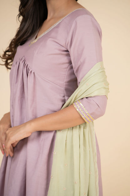 Kumudani Suit Set