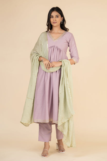 Kumudani Suit Set