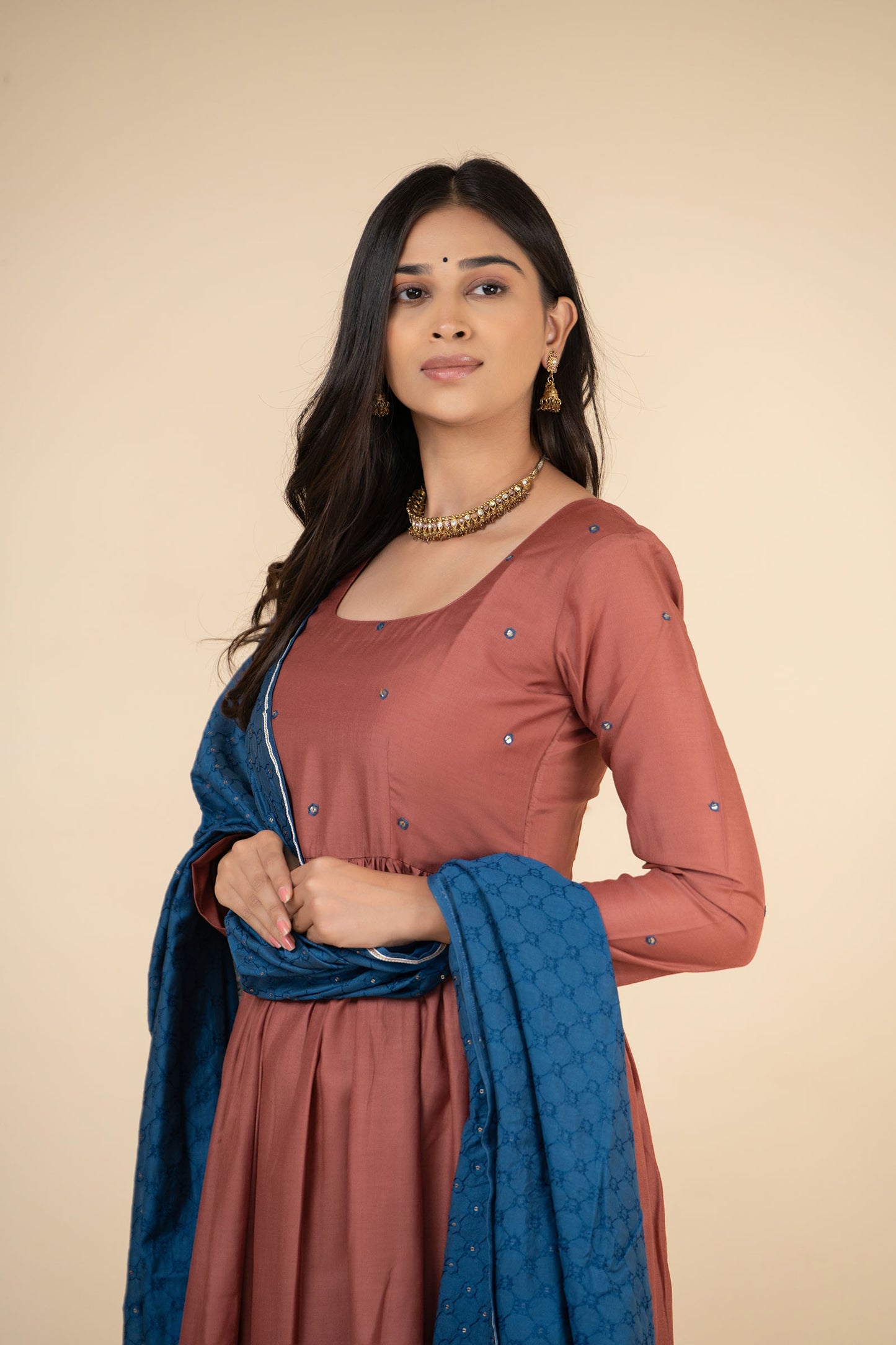 Guletura Embroidered Suit Set