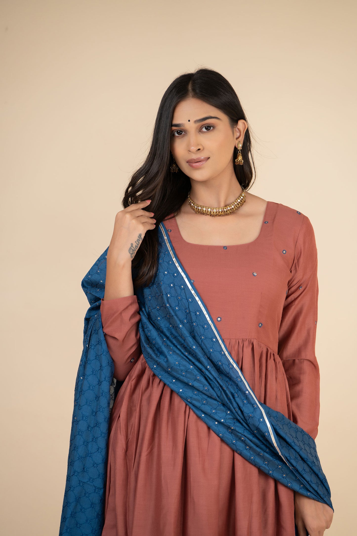 Guletura Embroidered Suit Set