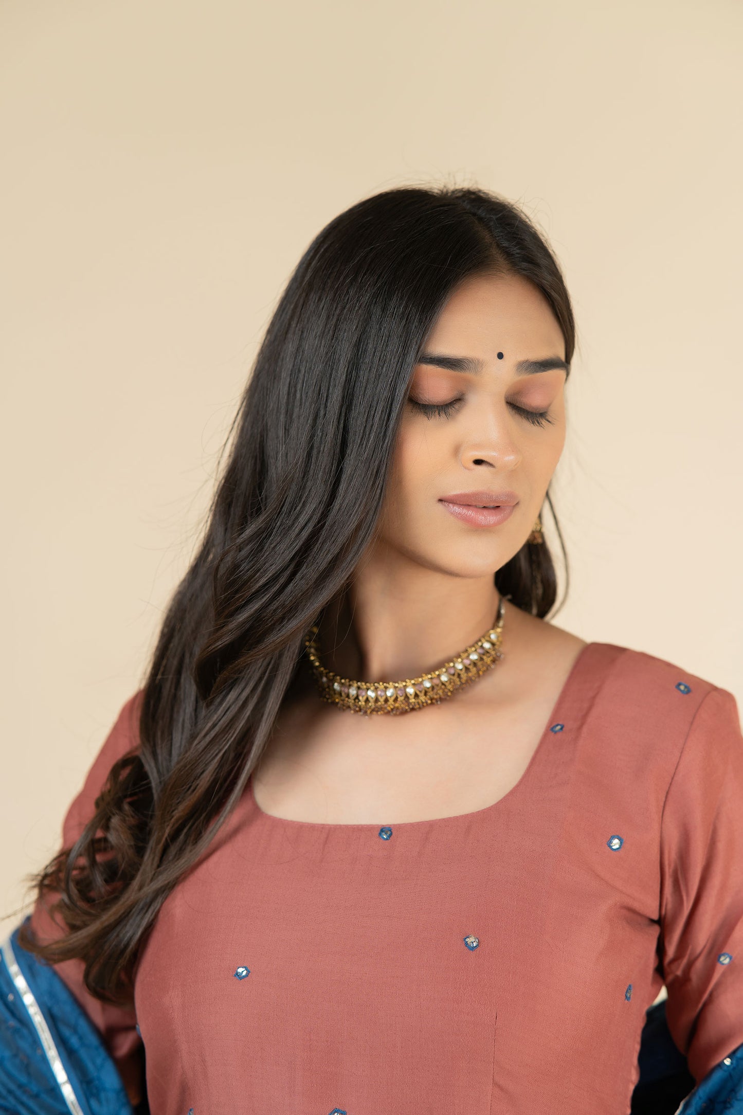 Guletura Embroidered Suit Set