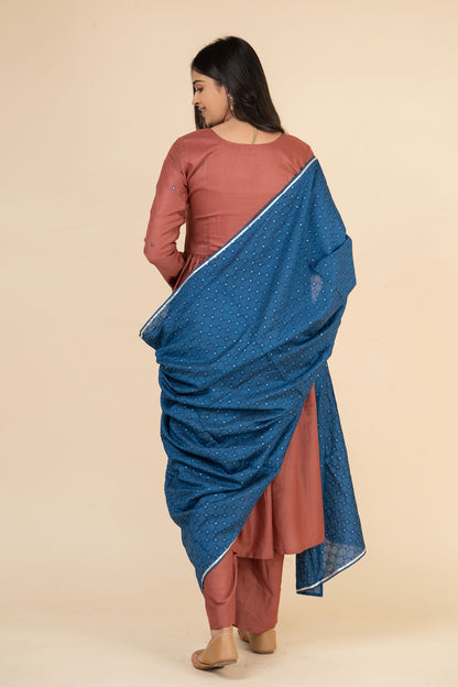Guletura Embroidered Suit Set