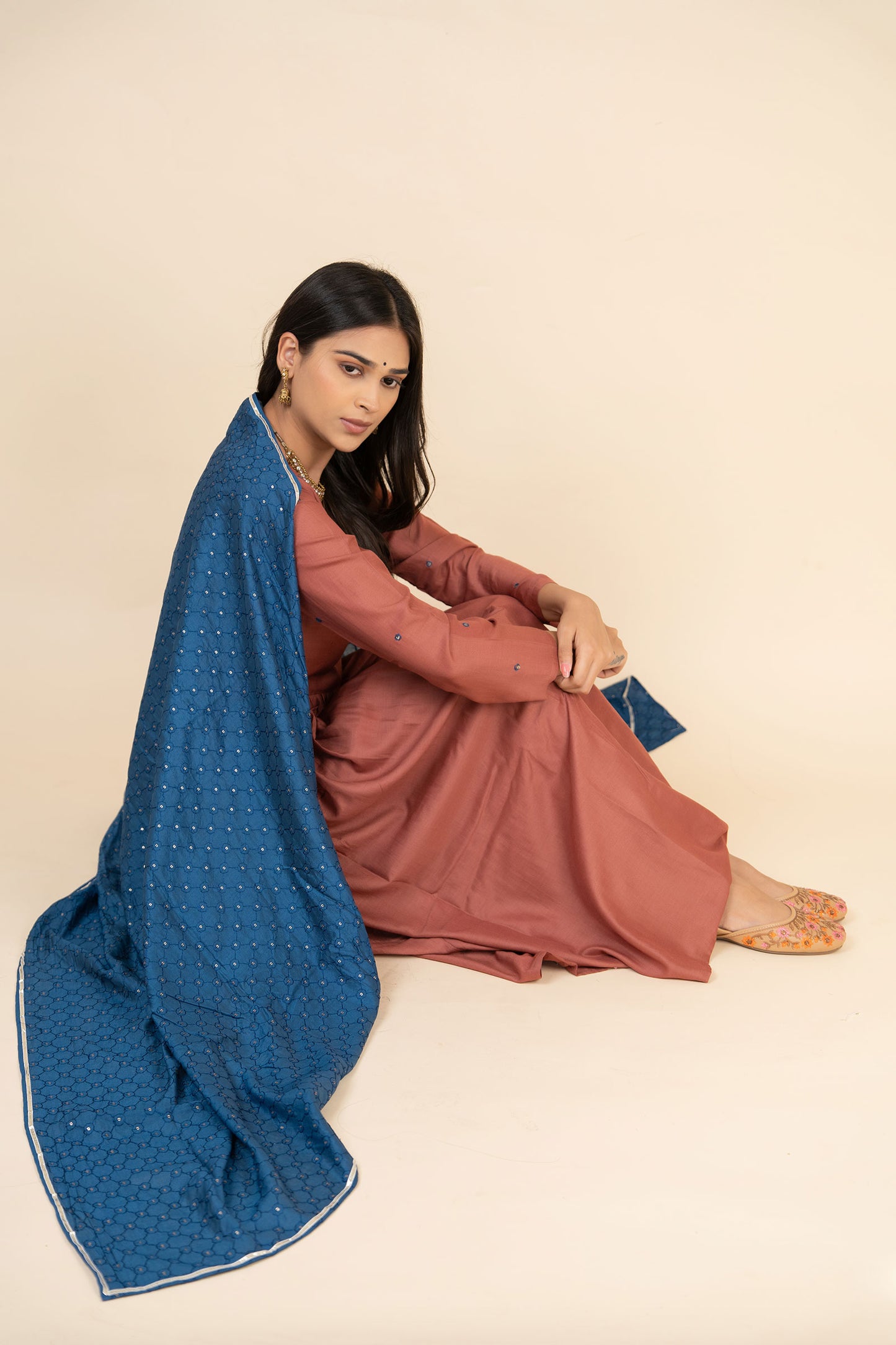Guletura Embroidered Suit Set