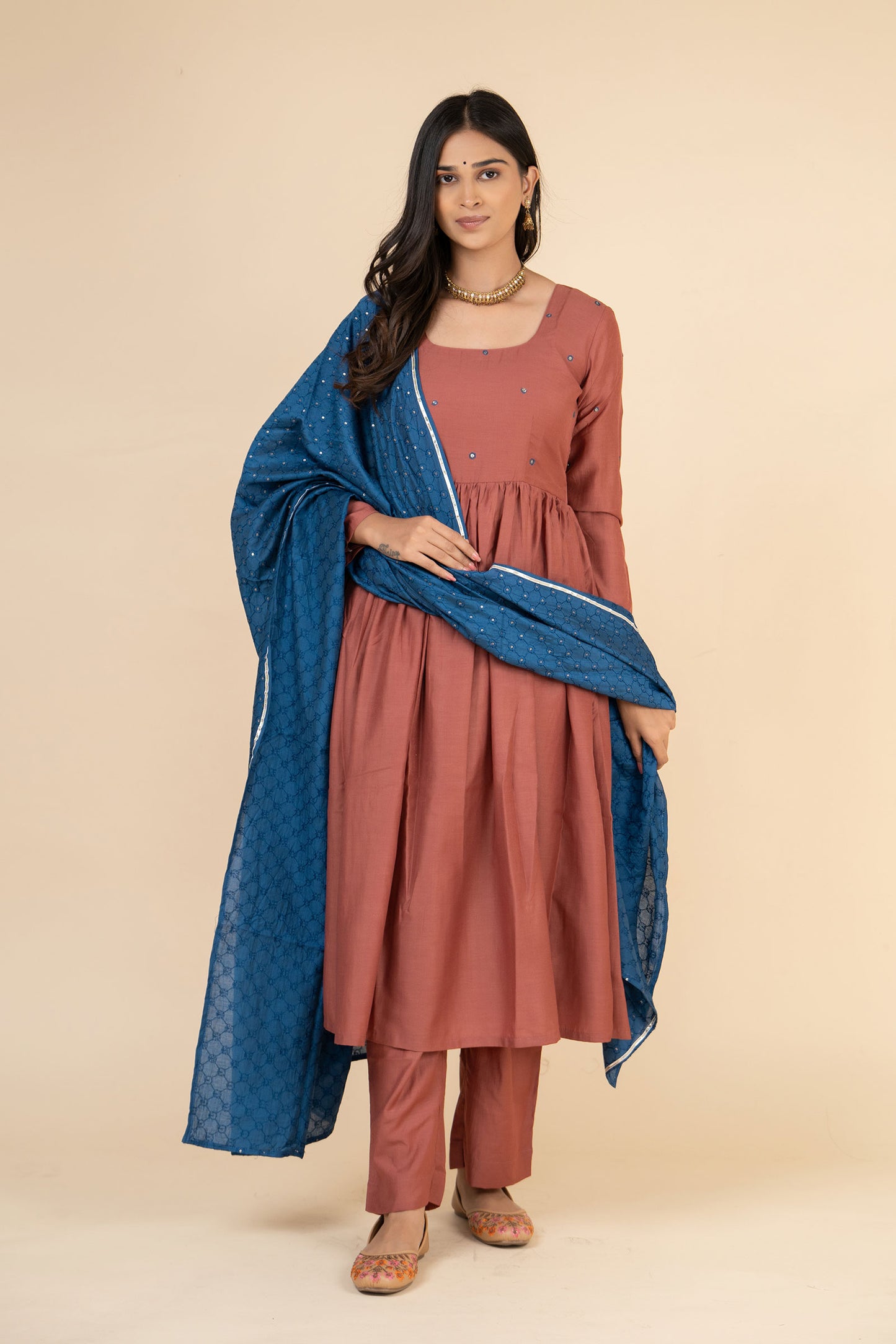 Guletura Embroidered Suit Set