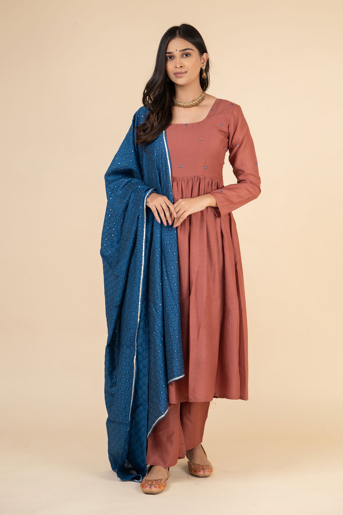Guletura Embroidered Suit Set