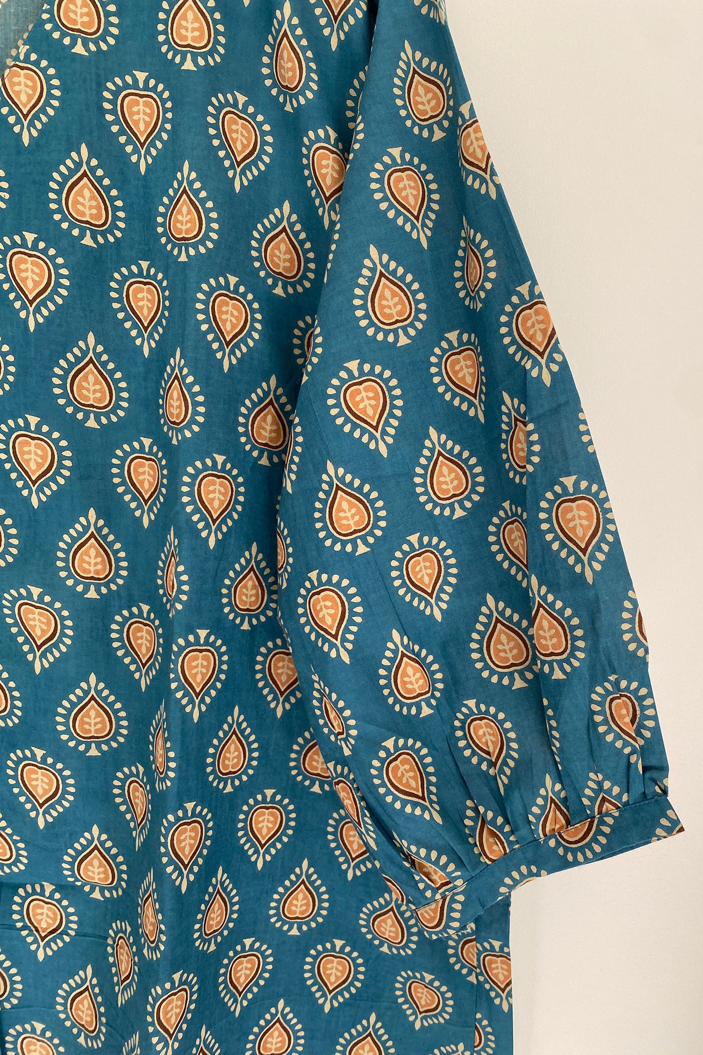 Blue Heart Butta V-neck Shirt