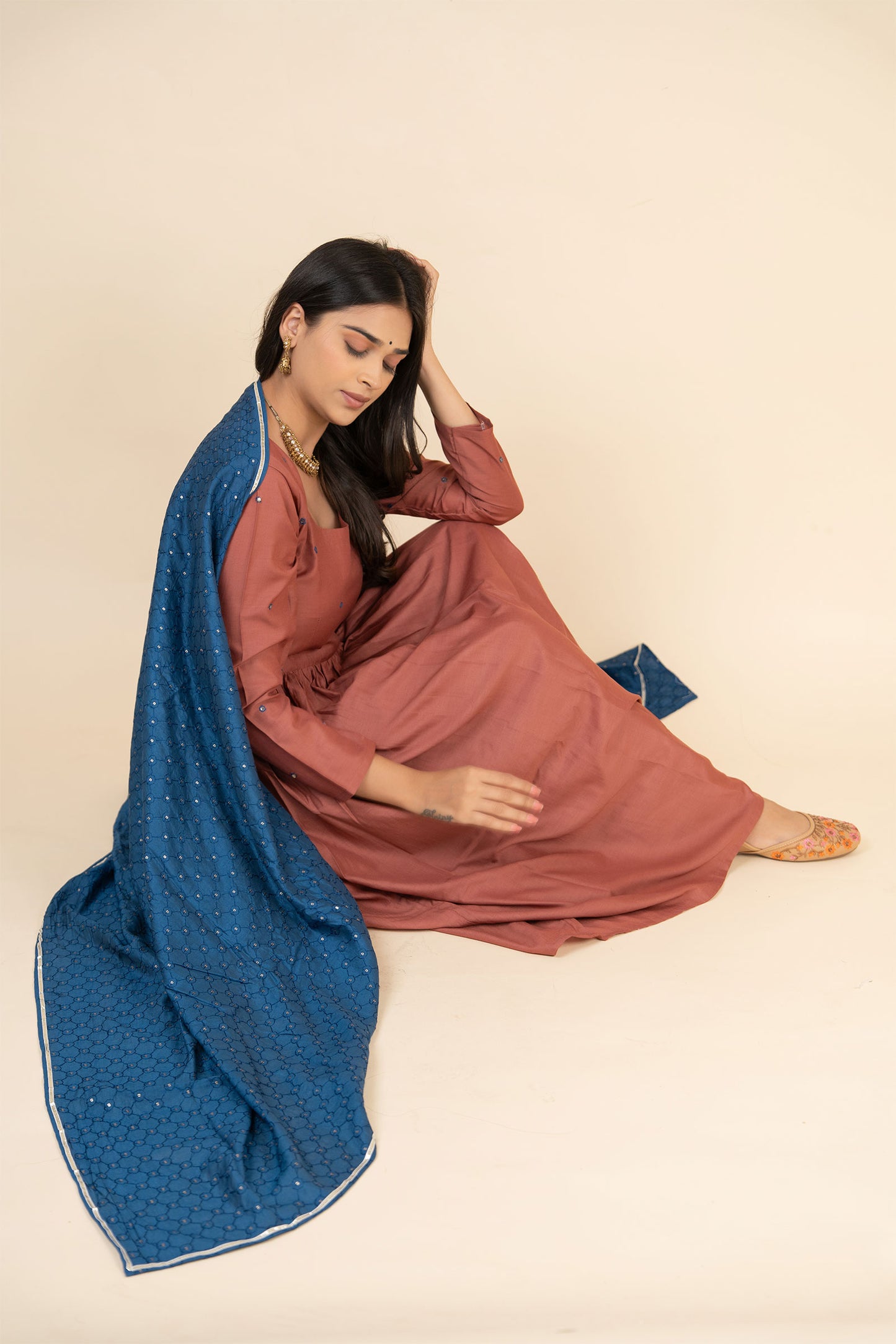 Guletura Embroidered Suit Set