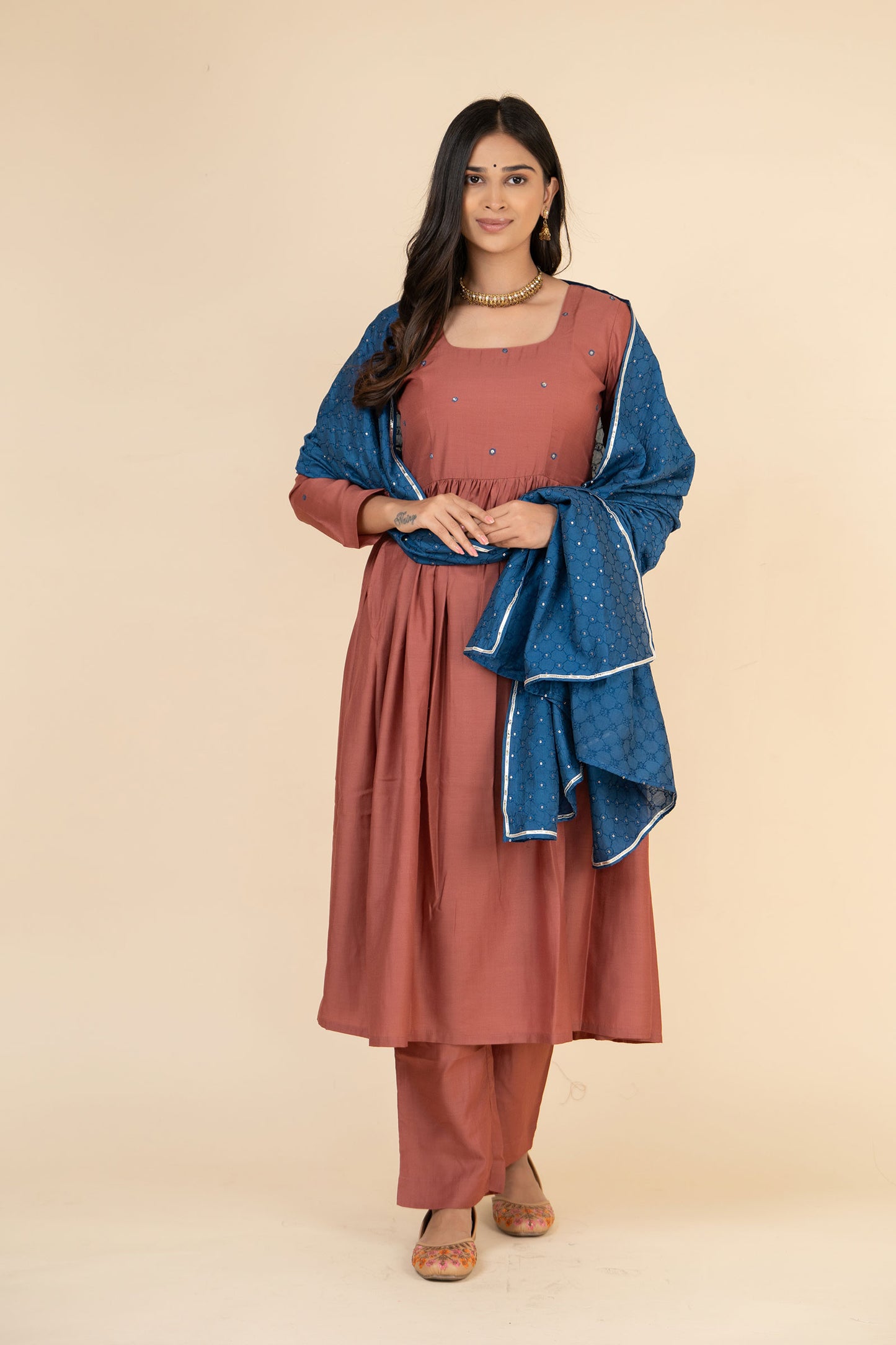 Guletura Embroidered Suit Set