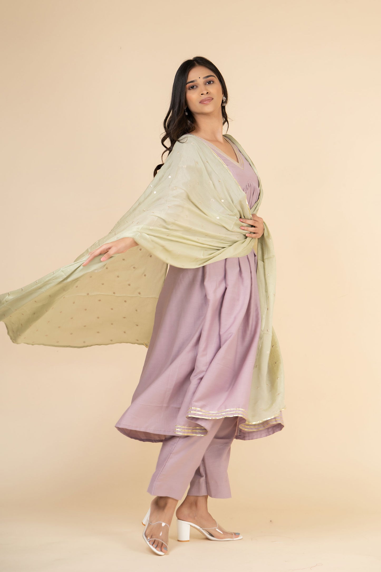 Kumudani Suit Set