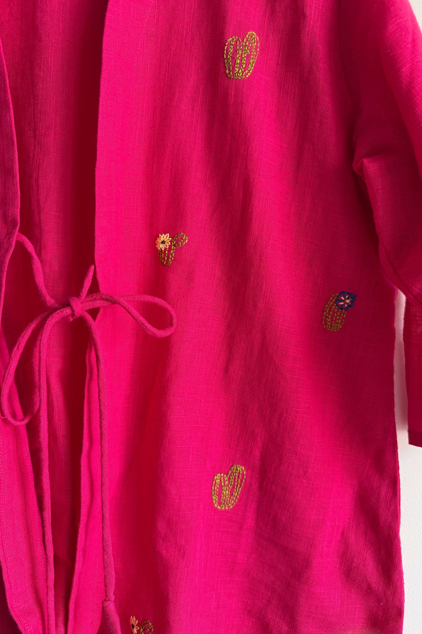 Gulaabo Cactus Shrug