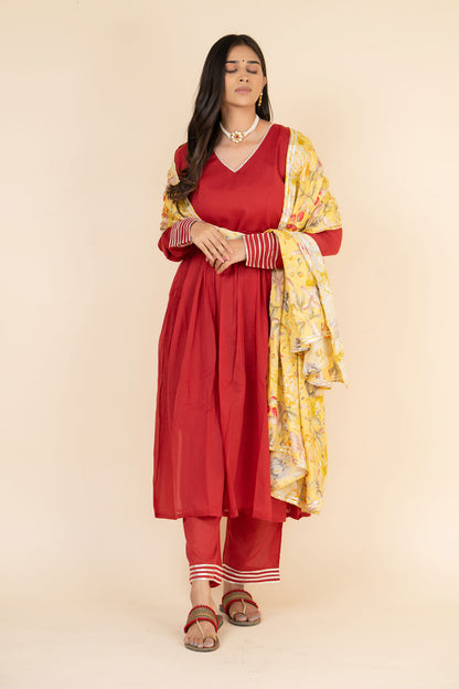 Jaswand Lace Suit Set