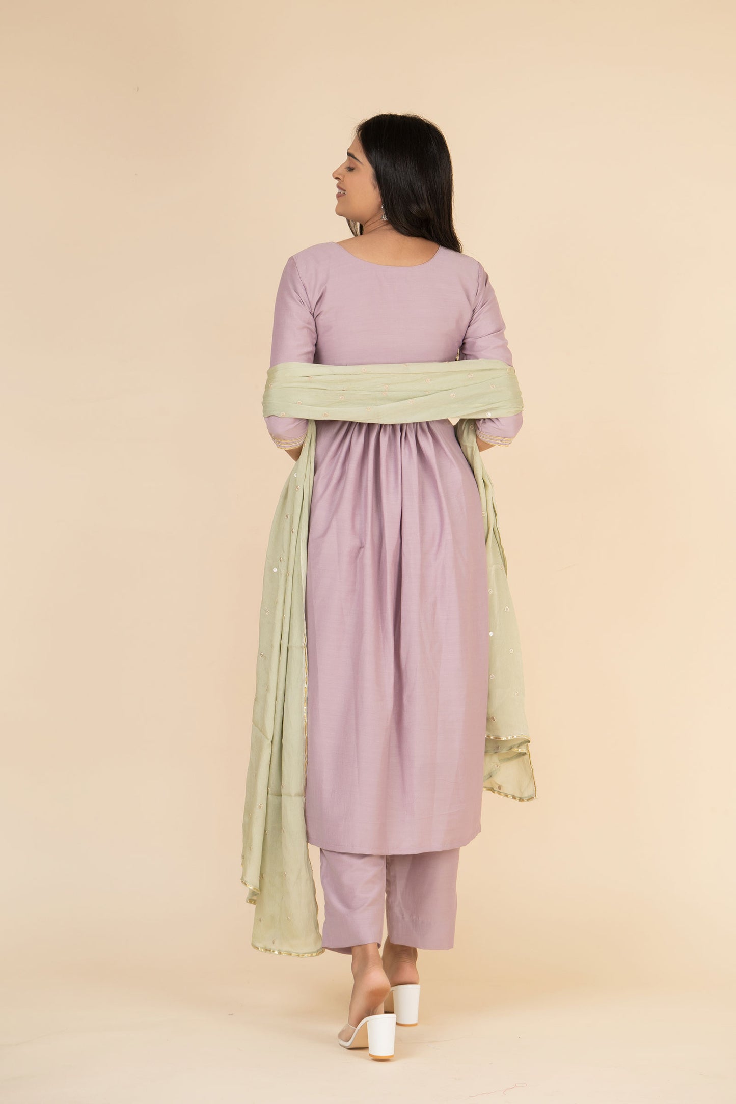 Kumudani Suit Set