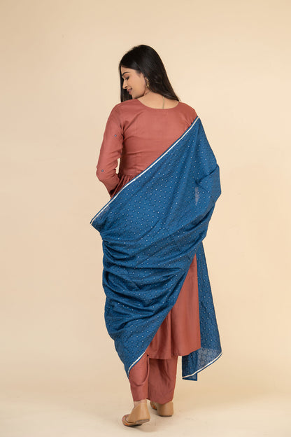 Guletura Embroidered Suit Set